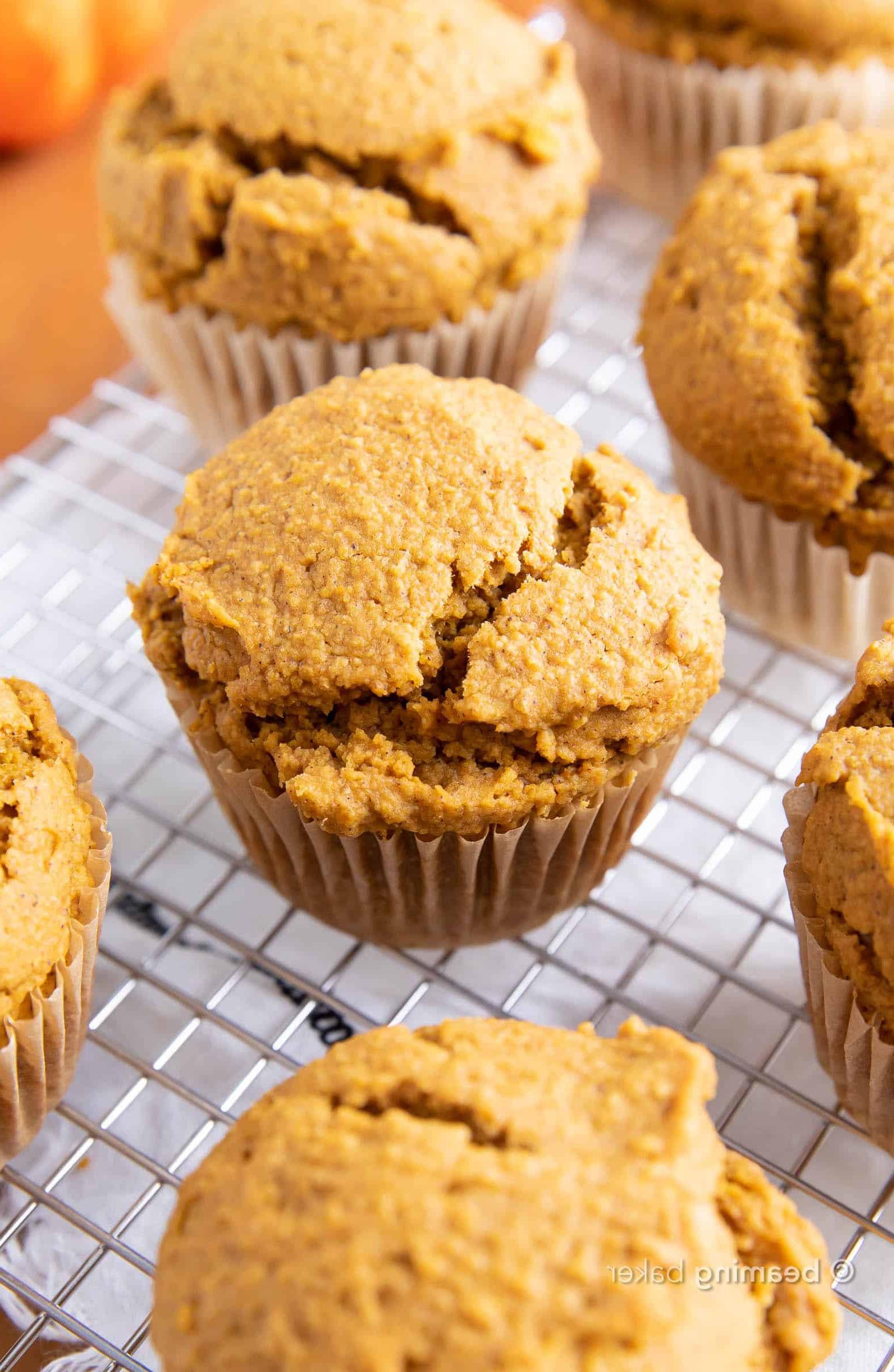 Glutenfreie Kürbis Muffins 2 Glutenfreie Kürbis-Muffins (GF): Befriedigende, gemütliche GF Kürbis-Muffins! Das beste Rezept für glutenfreie Kürbis-Muffins – leicht süß & feucht mit köstlichem gewürzten Kürbisgeschmack! #Glutenfrei #GF #Kürbis #Muffins | Rezept auf BeamingBaker.com