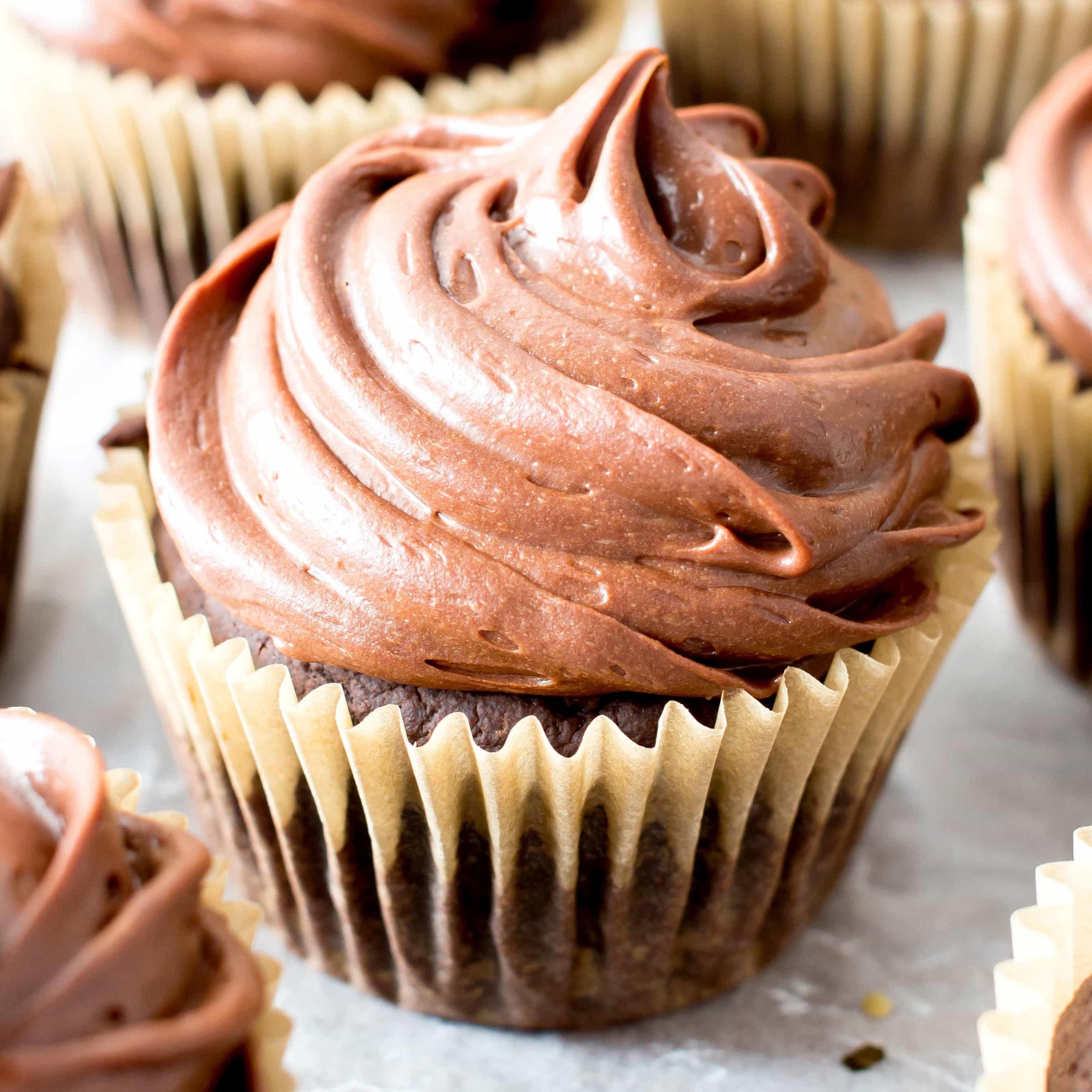 Vegane glutenfreie Schokoladen-Cupcakes