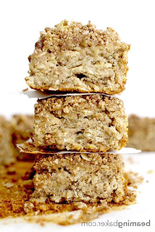 Bananenbrot-Riegel mit Streusel BEAMINGBAKER.COM