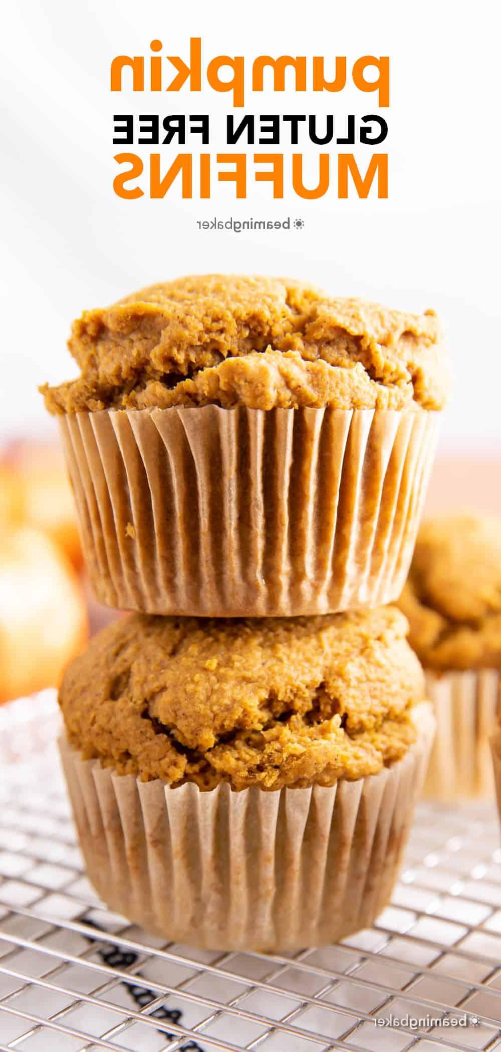 Glutenfreie Kürbis Muffins 5 Glutenfreie Kürbis-Muffins (GF): Befriedigende, gemütliche GF Kürbis-Muffins! Das beste Rezept für glutenfreie Kürbis-Muffins – leicht süß & feucht mit köstlichem gewürzten Kürbisgeschmack! #Glutenfrei #GF #Kürbis #Muffins | Rezept auf BeamingBaker.com