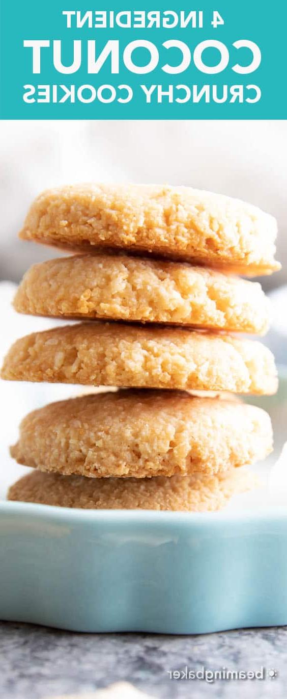 **Knusprige vegane Kokosplätzchen aus 4 Zutaten** 5 Knusprige Vegane Kokosplätzchen: Ein einfaches 4-Zutaten-Rezept für vegane Kekse mit dreifachem Kokosgenuss! #Vegan #Kekse #Kokos #VeganeKekse | Rezept auf BeamingBaker.com