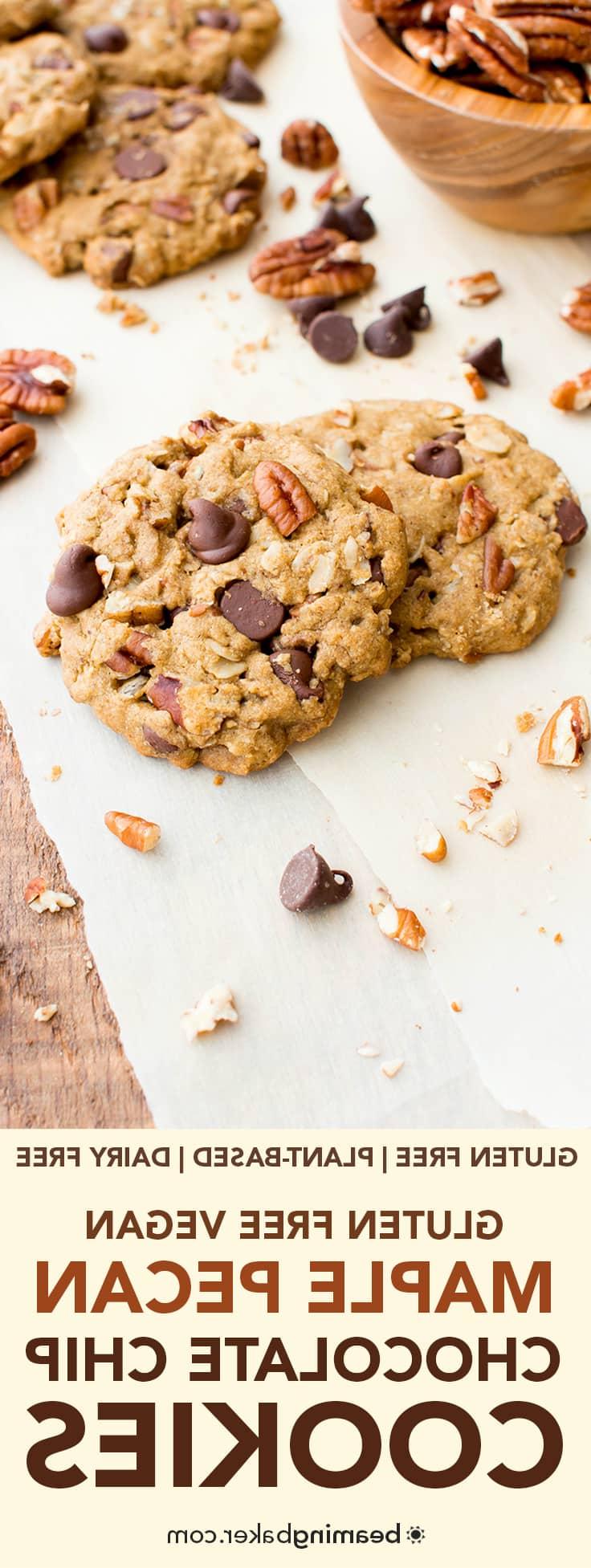 Ahorn-Pekannuss-Schokostückchen-Kekse (Hafermehl, Vegan, Glutenfrei, Milchfrei) 10 Ahorn-Pekannuss-Schoko-Cookies (V, GF, DF): Ein einfaches Rezept für köstlich weiche und zähe Hafermehl-Schoko-Cookies, die vor Ahorn und Pekannüssen strotzen. #Vegan #GlutenFree #DairyFree #OatFlour | BeamingBaker.com