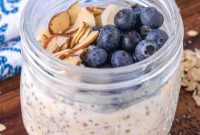 Creamy Vanilla Overnight Oats