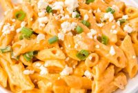 One-Pot Buffalo Chicken Mac and Cheese
