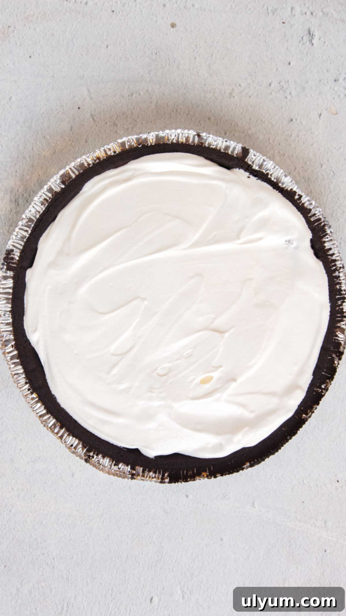 No-Bake 3-Ingredient Oreo Dream 7 Cool Whip on Oreo pie