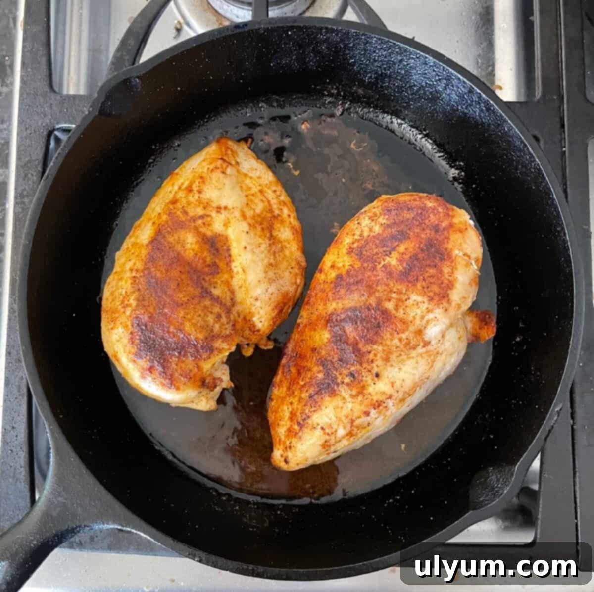 20 Genius 4 Ingredient Chicken Meals 8 Juicy Cast Iron Chicken Breasts cooked to perfection