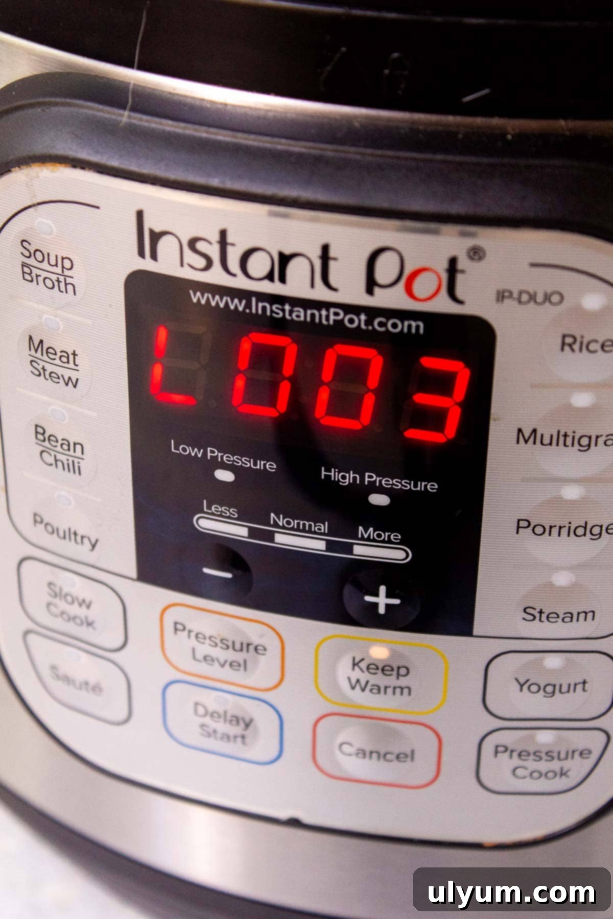 Instant Pot display indicating the pot has been on Keep Warm for 3 minutes after cooking.