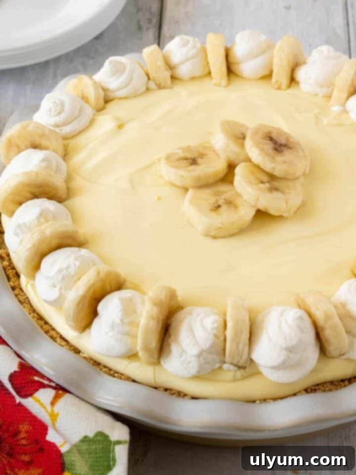Easy Banana Cream Pie with Graham Cracker Crust