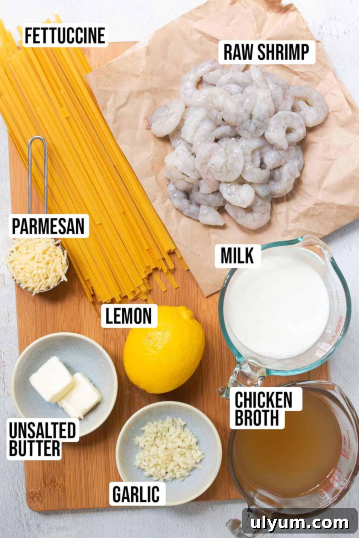 One Pot Lemon Garlic Shrimp Pasta ingredients